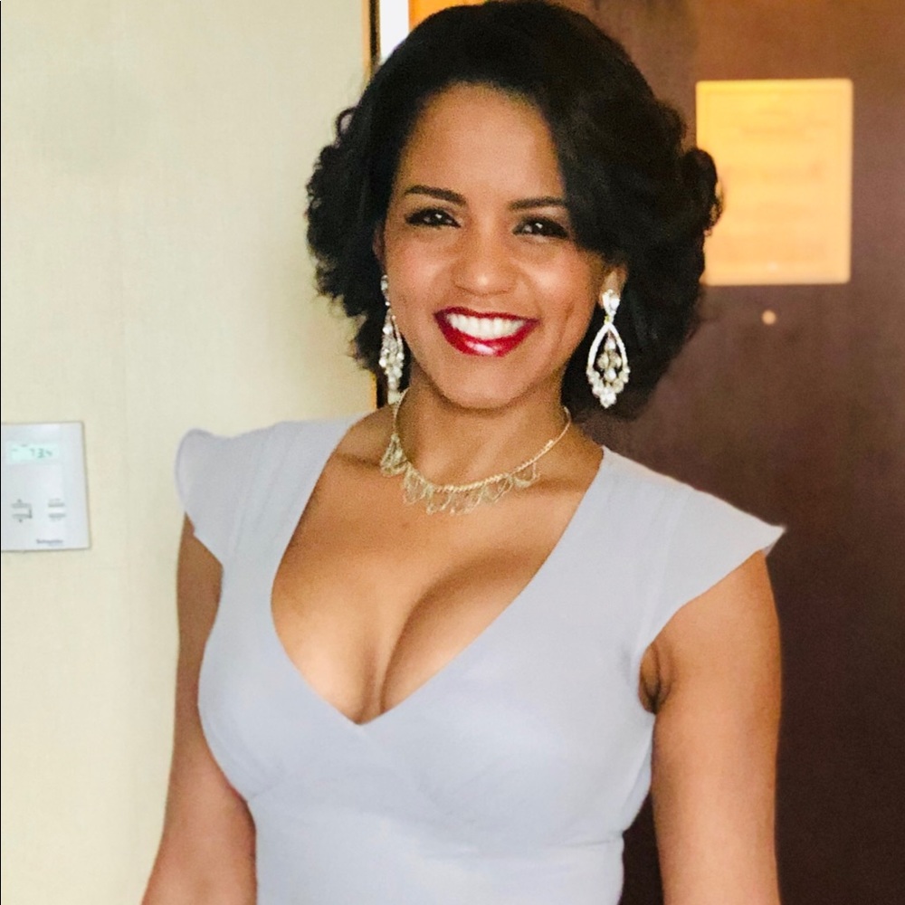 Meet your Posher, Vanessa